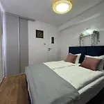S&m Guest house
