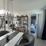 S&m Guest house 3*