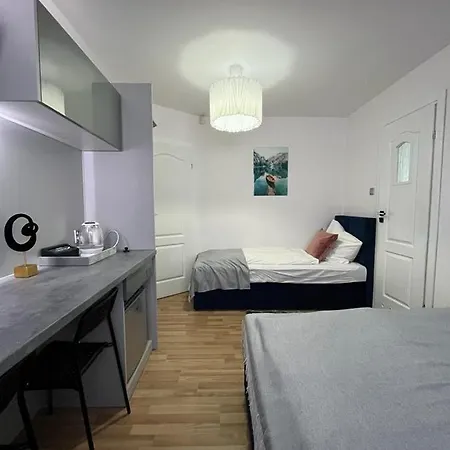 S&m Guest house *